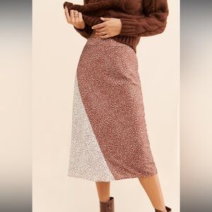 The perfect fall skirt! Hutch slip skirt size 8 gently worn!